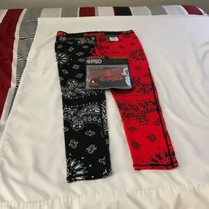 PSD Red and Black Bandana Pattern Leggings